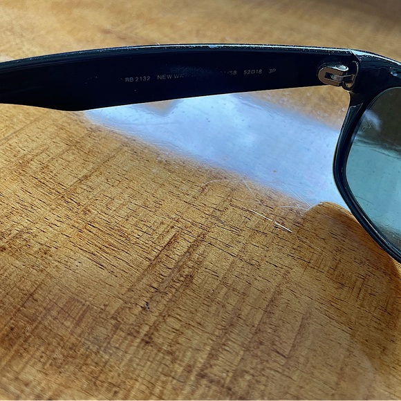 Ray-Ban “New Wayfarer 2132” Polarized Sunglasses, Unisex Style - Picture 8 of 11